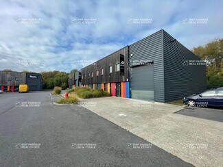 Plus de détails pour Local d'activités à louer