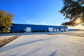 220 Recker Hwy, Auburndale, FL à vendre Photo intérieure– Image 2 sur 20