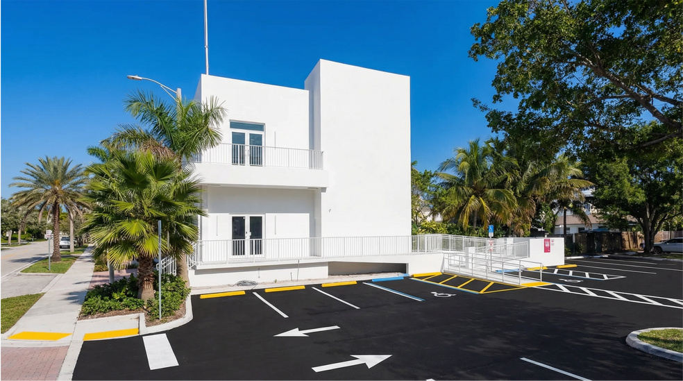 201 N Ocean Dr, Hollywood, FL à louer - Photo de l’immeuble – Image 2 sur 30