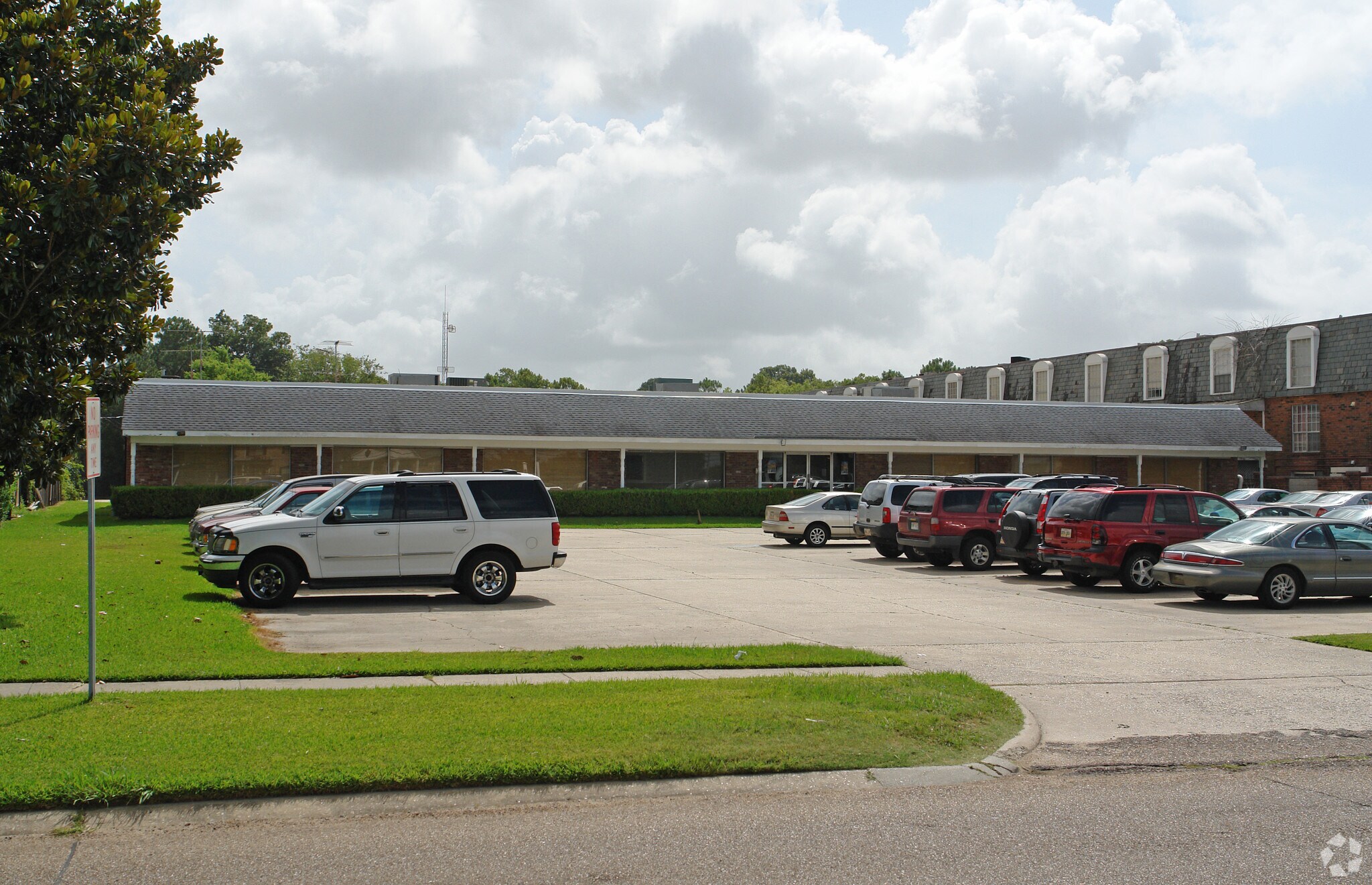 650 Wooddale Blvd, Baton Rouge, LA à vendre Photo principale– Image 1 sur 9