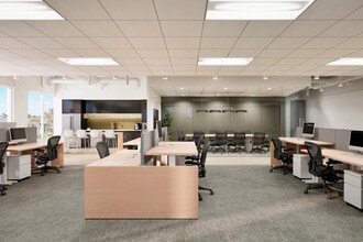 7525 Irvine Center Dr, Irvine, CA à louer Photo intérieure– Image 1 sur 7