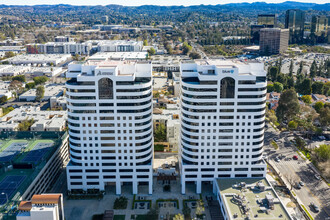 6336 Canoga Ave, Woodland Hills, CA - VUE AÉRIENNE  vue de carte - Image1