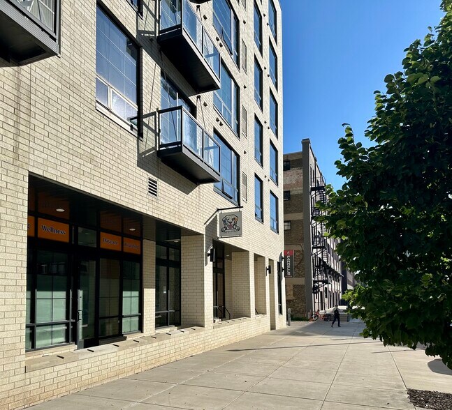 315 N 7th Ave, Minneapolis, MN à louer - Photo de l’immeuble – Image 3 sur 8