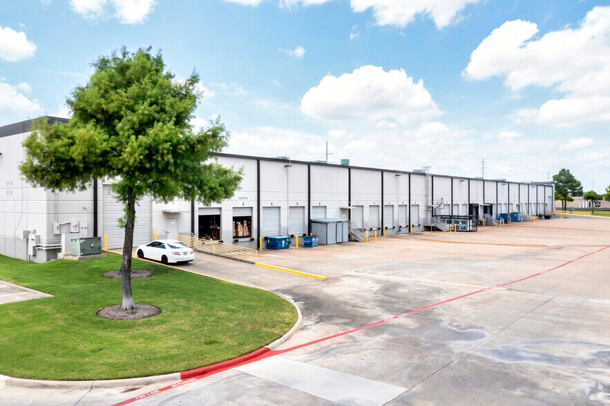 1000 Shiloh Rd, Plano, TX à louer - Photo de l’immeuble – Image 2 sur 12