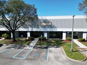 10125 NW 116th Way, Medley, FL à louer Photo de l’immeuble– Image 1 sur 1