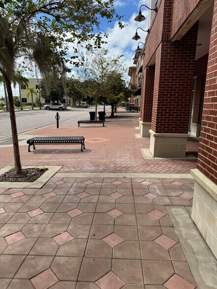 154 Tuskawilla Rd, Winter Springs, FL à louer - Photo de l’immeuble – Image 3 sur 17