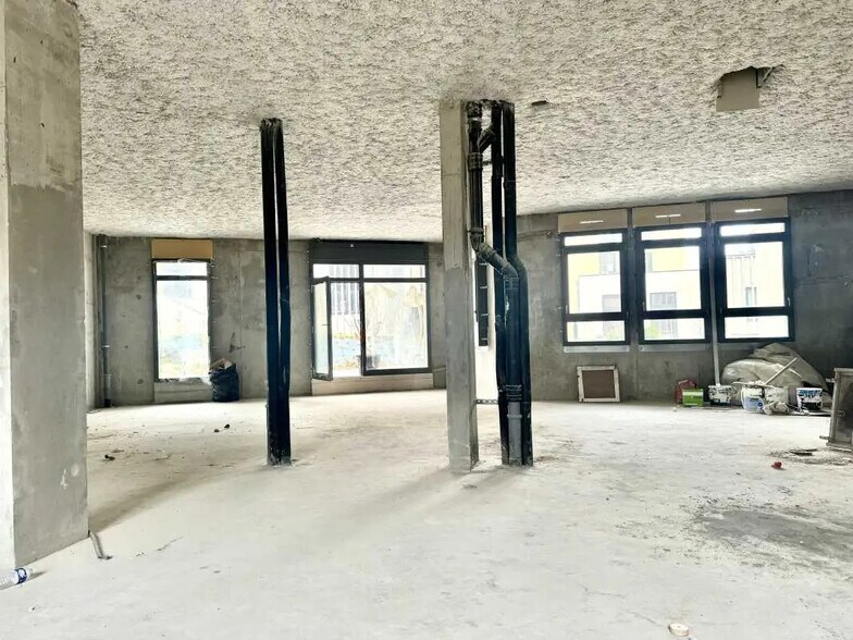 Bureau dans Charly à vendre - Photo intérieure – Image 2 sur 5