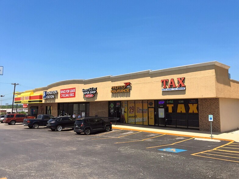 6407-6413 NW Loop 410, San Antonio, TX à louer - Photo de l’immeuble – Image 2 sur 7