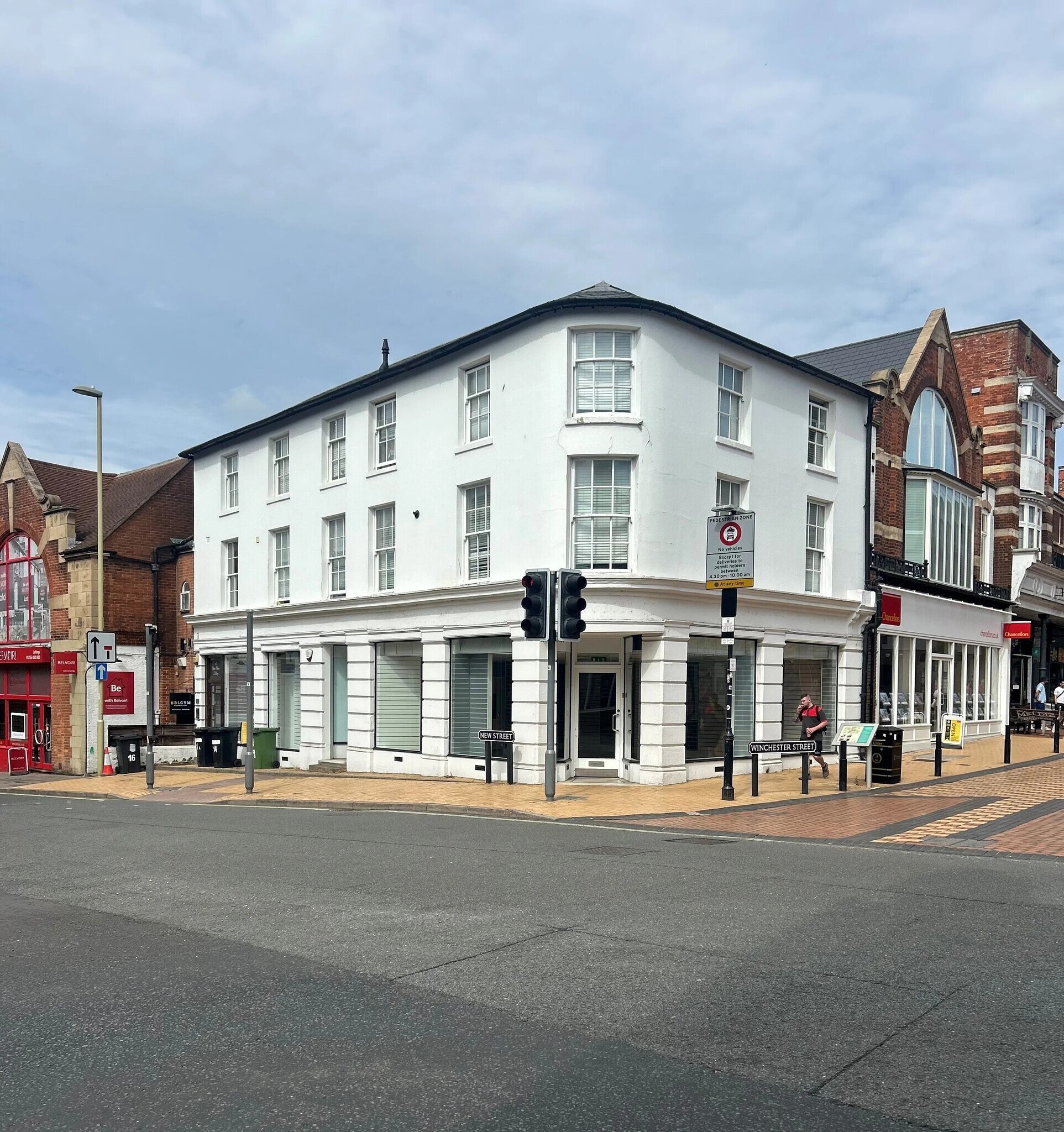 26 Winchester St, Basingstoke à louer Photo de l’immeuble– Image 1 sur 3