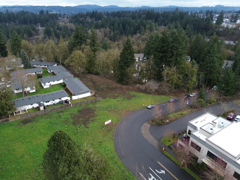 2507 Beavercreek Rd, Oregon City, OR à vendre - Photo de l’immeuble – Image 2 sur 2