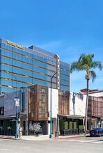 468 N Bedford Dr, Beverly Hills, CA à louer Photo de l’immeuble– Image 1 sur 5