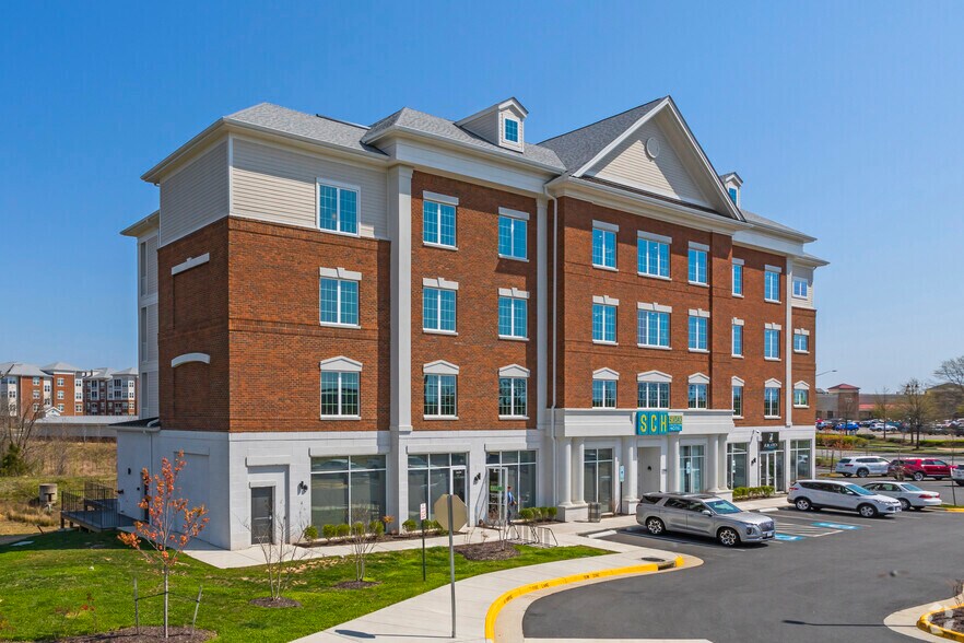 2200 Carl D Silver Pkwy, Fredericksburg, VA à louer - Photo de l’immeuble – Image 2 sur 32