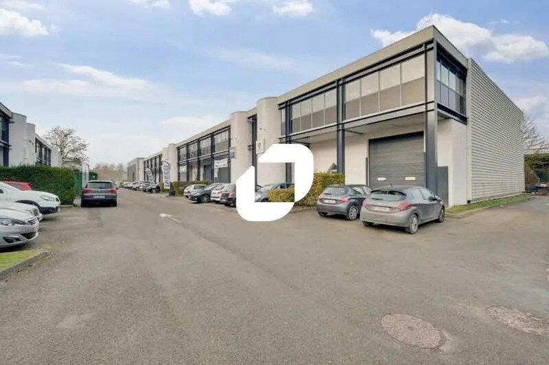 65 Avenue Georges Politzer, Élancourt à louer - Photo de l’immeuble – Image 1 sur 15