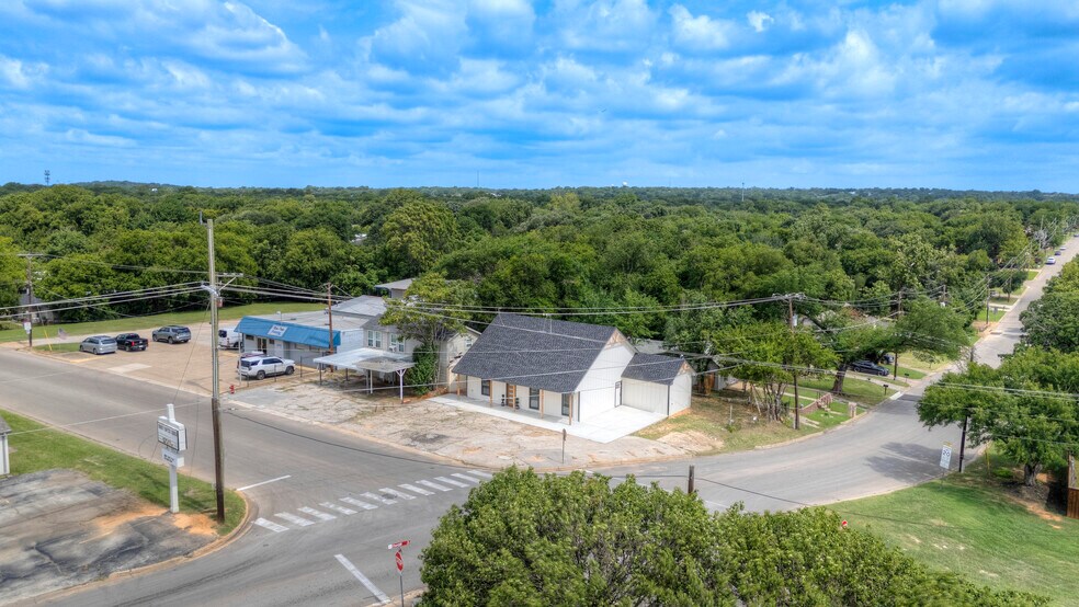 4700 Barbara Rd, River Oaks, TX à vendre - Photo de l’immeuble – Image 2 sur 29
