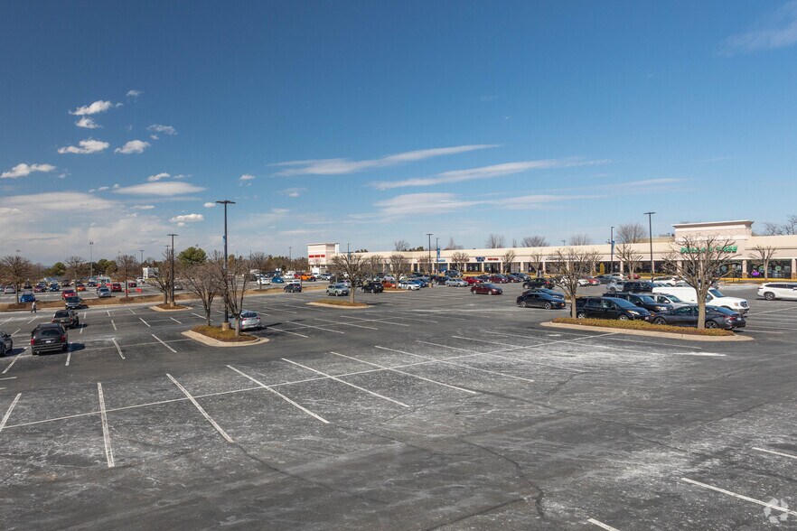 22330-22360 S Sterling Blvd, Sterling, VA à louer - Photo principale – Image 1 sur 2