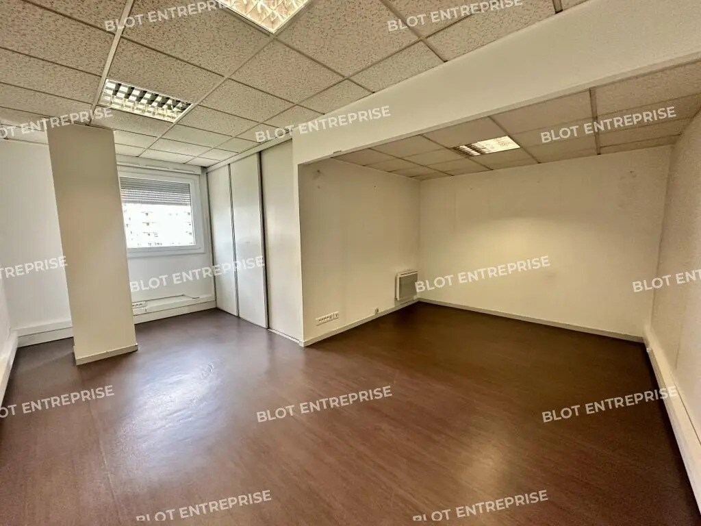 Bureau dans Rennes à vendre Photo intérieure– Image 1 sur 10