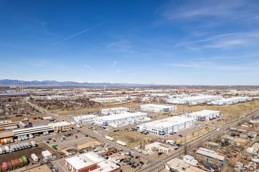 490 E 52nd, Denver, CO à louer - Aérien – Image 2 sur 3