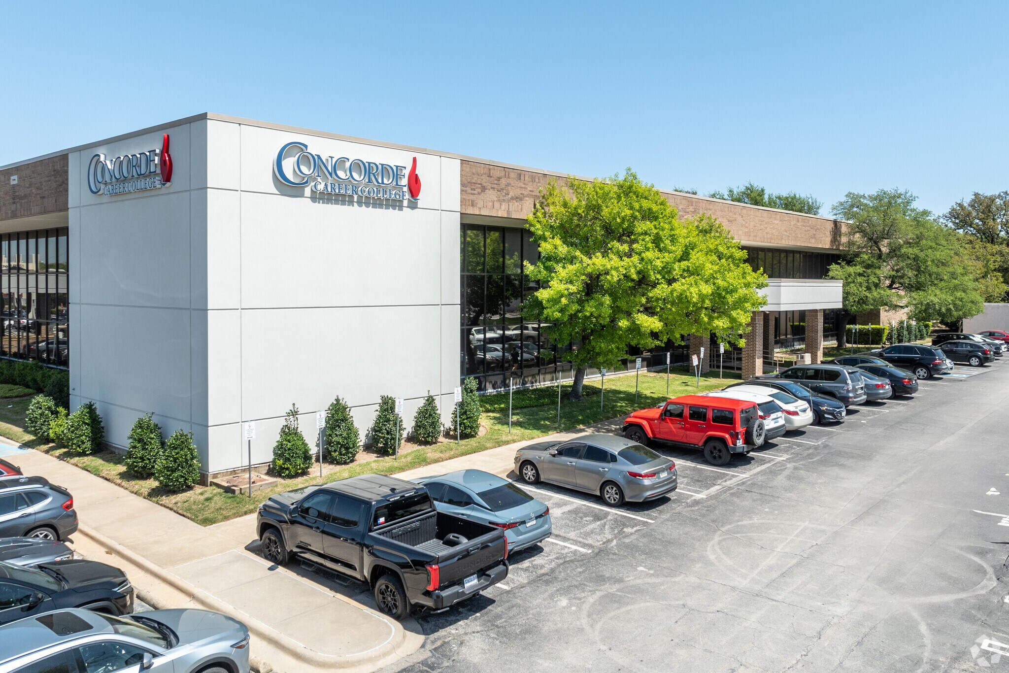 12606 Greenville Ave, Dallas, TX à louer Photo principale– Image 1 sur 19
