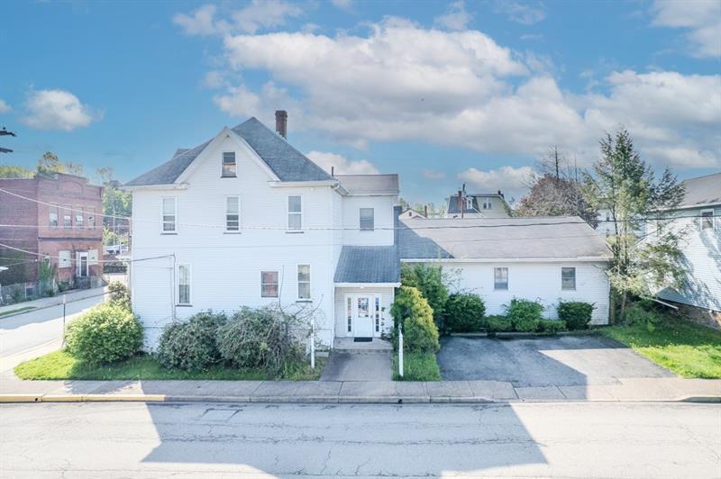 501 Alexandria St, Latrobe, PA à vendre - Photo de l’immeuble – Image 2 sur 30