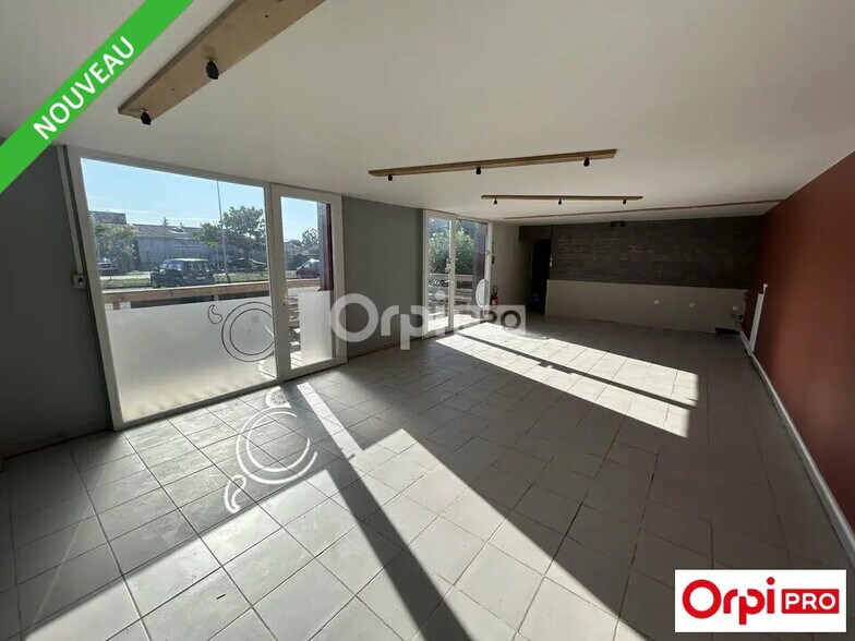 Local commercial dans Guilherand-Granges à louer - Photo de l’immeuble – Image 2 sur 5