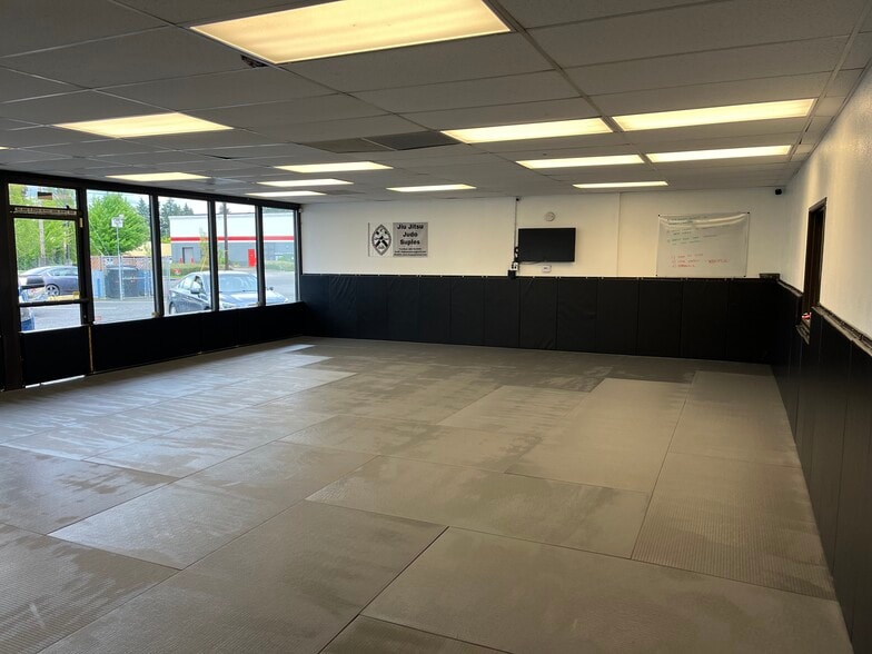 319 SE Lechner,, Camas, WA à louer - Photo de l’immeuble – Image 3 sur 11
