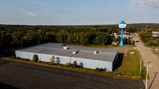 Plus de détails pour 811 Pine St, Saint Croix Falls, WI - Industriel/Logistique à vendre
