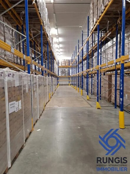 Industriel/Logistique dans SAINT-OUEN-L'AUMONE à louer - Photo intérieure – Image 3 sur 5