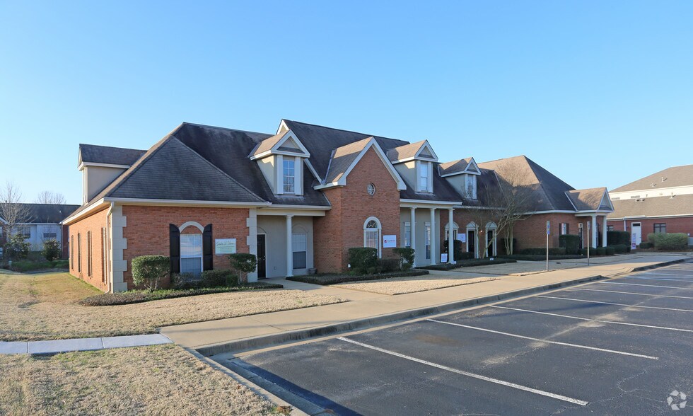8130 Seaton Pl, Montgomery, AL à louer - Photo principale – Image 1 sur 10