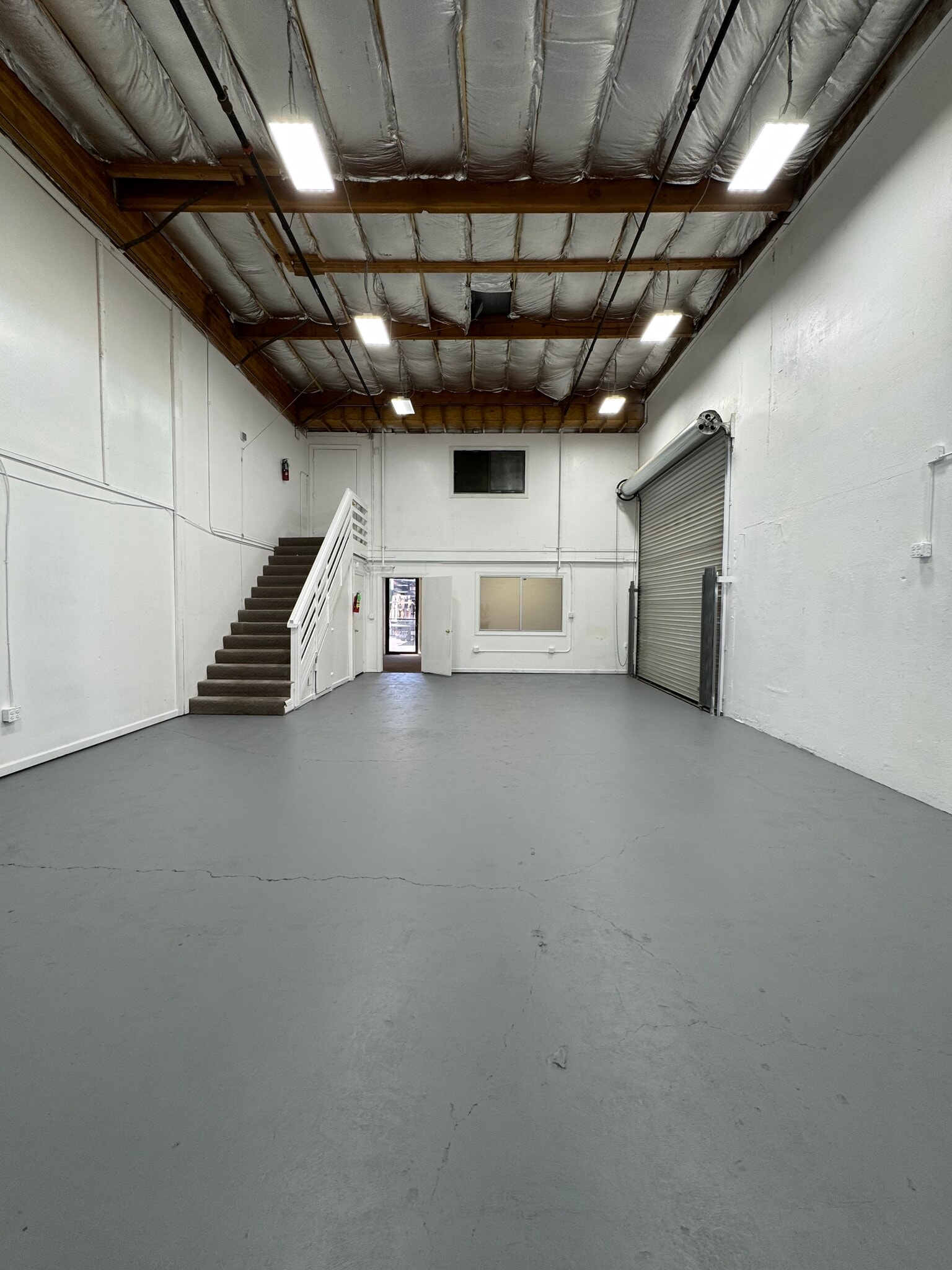 75 Executive Ave, Rohnert Park, CA à louer Photo intérieure– Image 1 sur 2