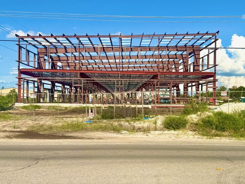 2402 State Ave, Panama City, FL à louer - Photo de la construction – Image 3 sur 9