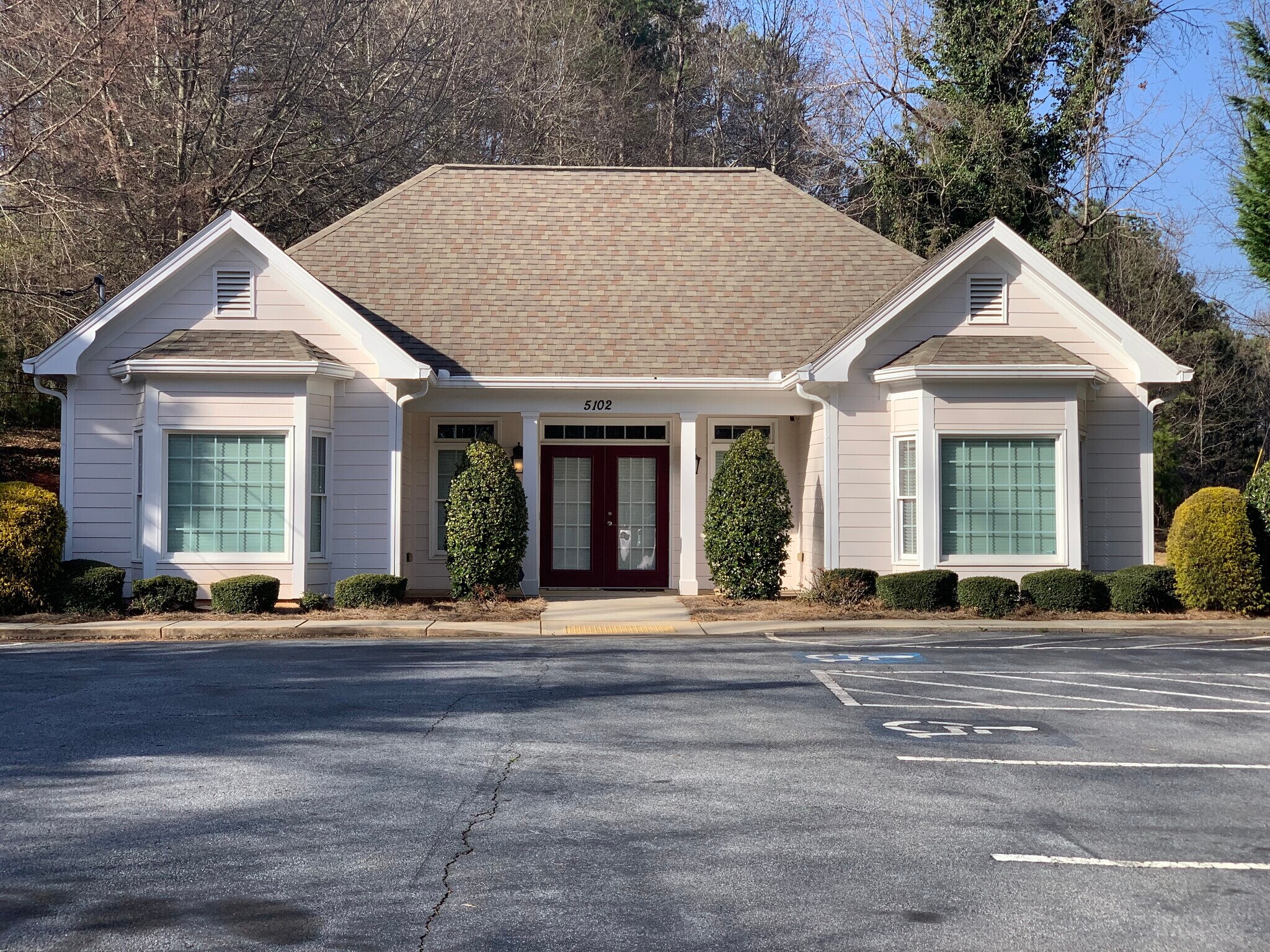 5102 Covington Hwy, Decatur, GA à vendre Photo de l’immeuble– Image 1 sur 36