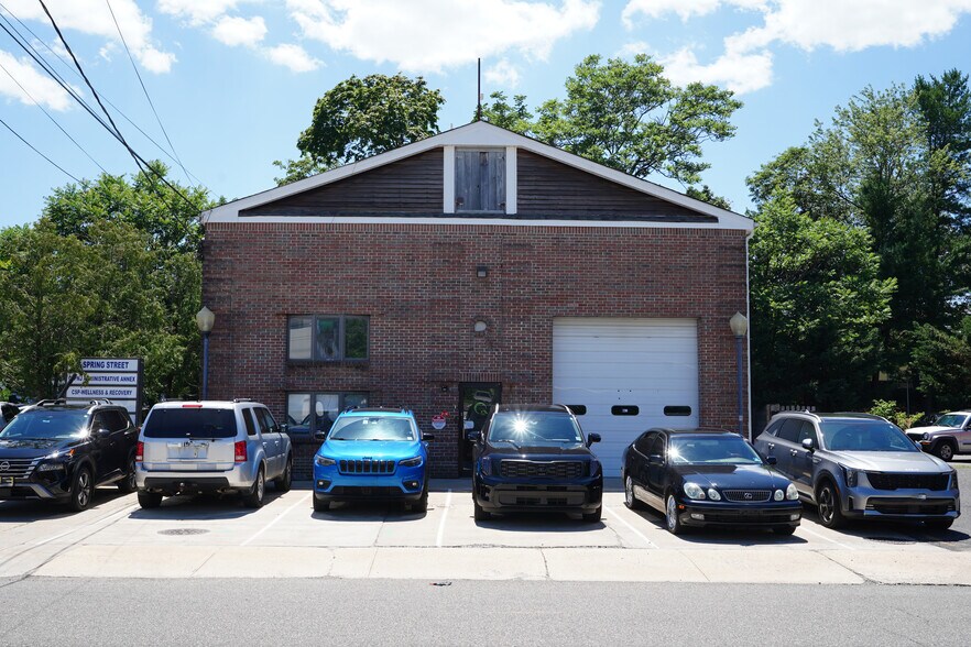 6-8 Spring St, Freehold, NJ à vendre - Photo principale – Image 1 sur 11