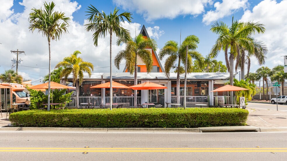 837 SE 47th Ter, Cape Coral, FL à vendre - Photo de l’immeuble – Image 2 sur 16