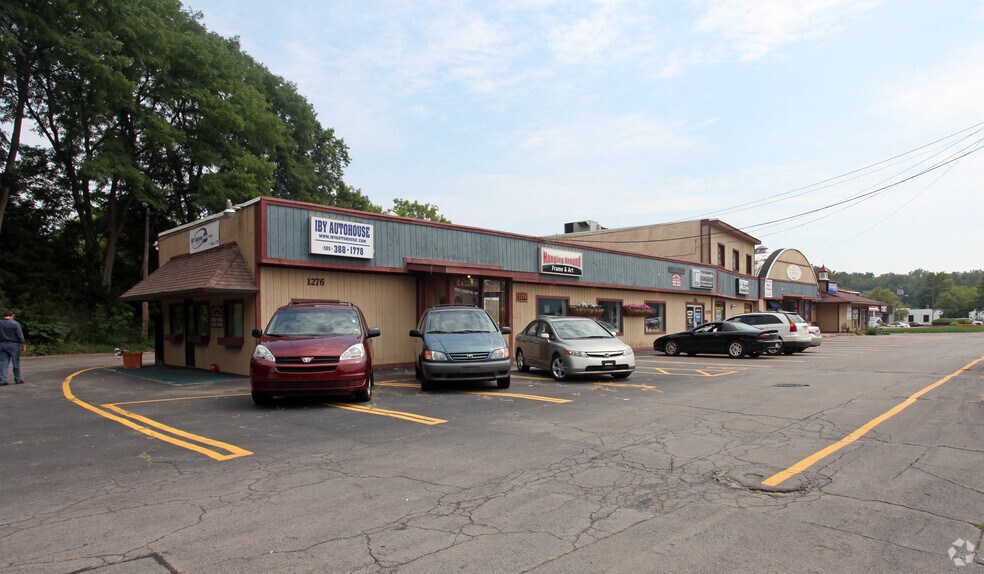 1270-1276 Fairport Rd, Fairport, NY à louer - Photo de l’immeuble – Image 3 sur 4