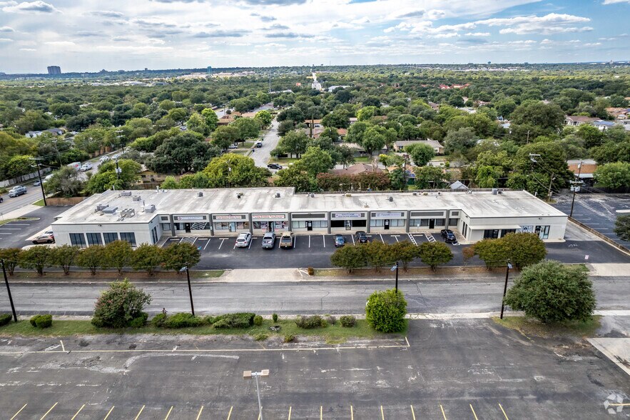 4343-4367 Rittiman Rd, San Antonio, TX à louer - Photo de l’immeuble – Image 2 sur 3
