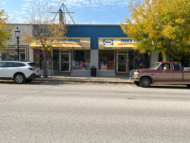 65 S State St, Hart, MI à vendre - Photo de l’immeuble – Image 2 sur 3