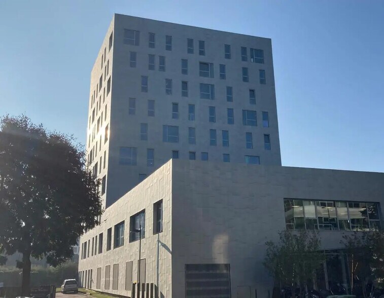 Bureau dans Nantes à louer - Photo de l’immeuble – Image 1 sur 11