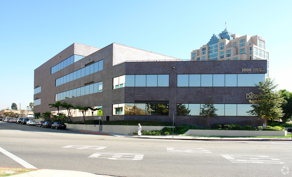 1000 N Central Ave, Glendale, CA à louer - Photo de l’immeuble – Image 3 sur 3