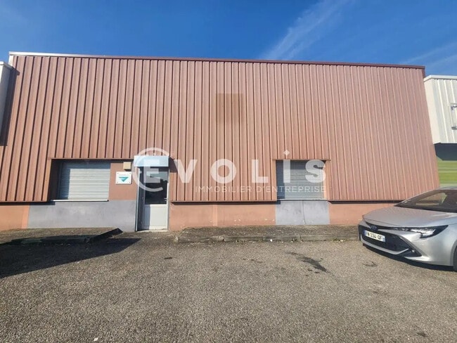 Plus de détails pour Local d'activités à louer