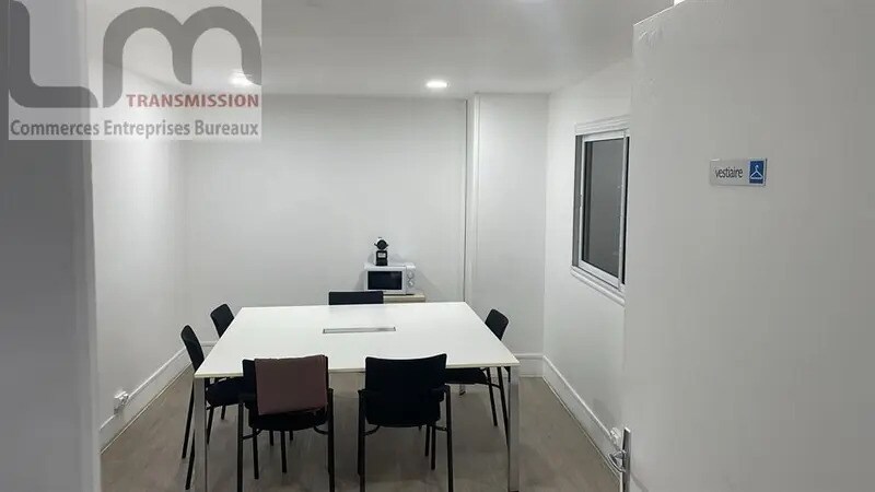 Local d'activités dans Courbevoie à vendre - Photo de l’immeuble – Image 3 sur 9