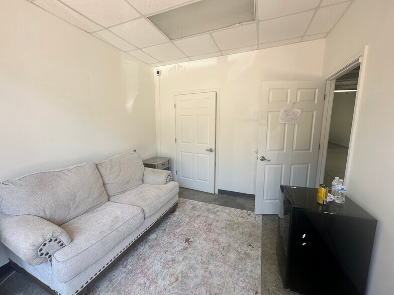6170 Parkway North Dr, Cumming, GA à louer - Photo intérieure – Image 3 sur 5