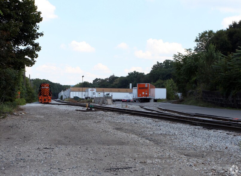 131 N Summit St, Akron, OH à louer - Photo de l’immeuble – Image 2 sur 9