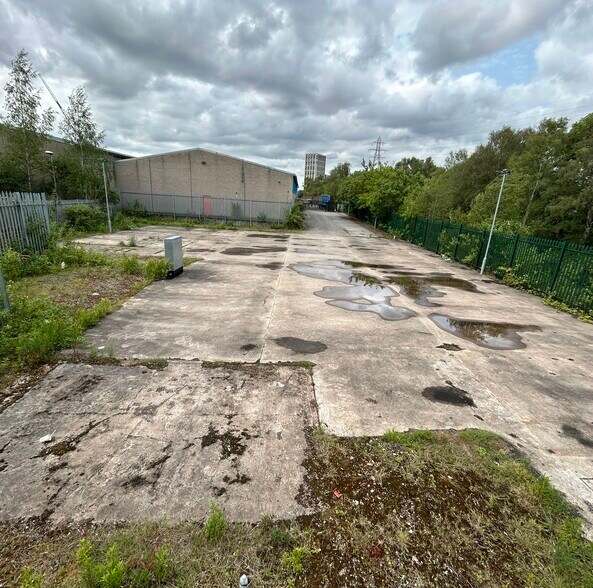 Elliott Rd, Birmingham à vendre - Photo principale – Image 1 sur 2