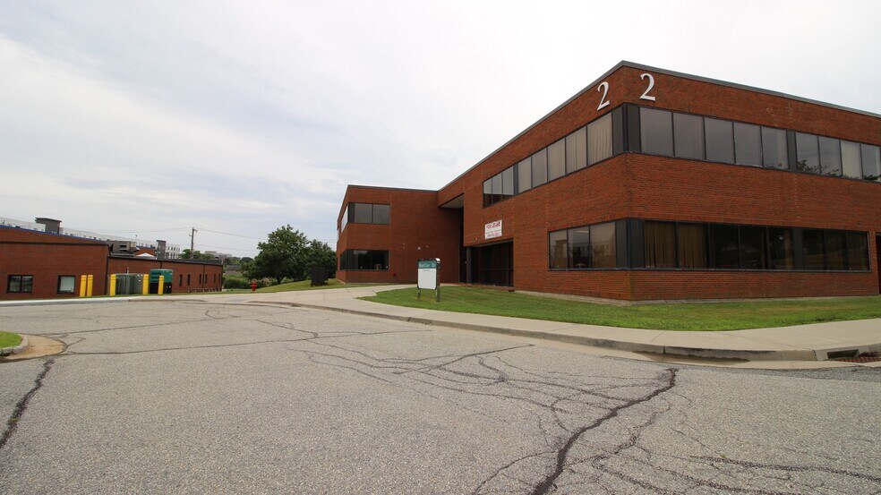 2 Shaws Cv, New London, CT à vendre - Photo de l’immeuble – Image 3 sur 51