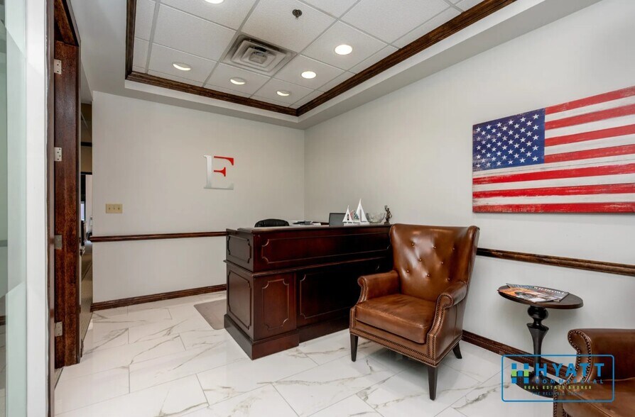 1906 Towne Centre Blvd, Annapolis, MD à vendre - Photo intérieure – Image 2 sur 17