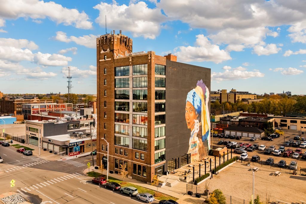 2937 E Grand Blvd, Detroit, MI à louer Photo principale– Image 1 sur 15