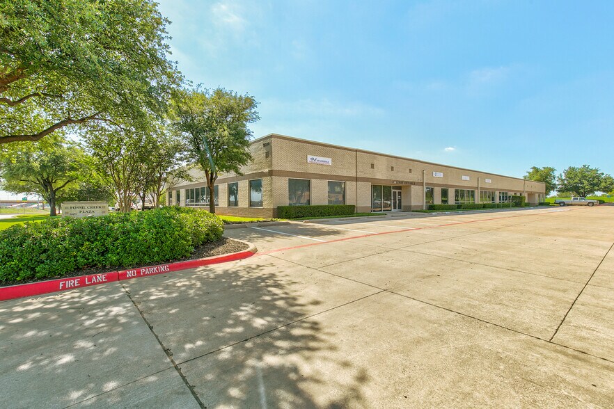 3601 NE Loop 820, Fort Worth, TX à louer - Photo de l’immeuble – Image 3 sur 20