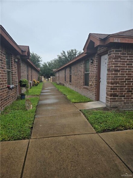 1416 Leann Rimes Rd, Edinburg, TX à vendre - Photo de l’immeuble – Image 3 sur 3
