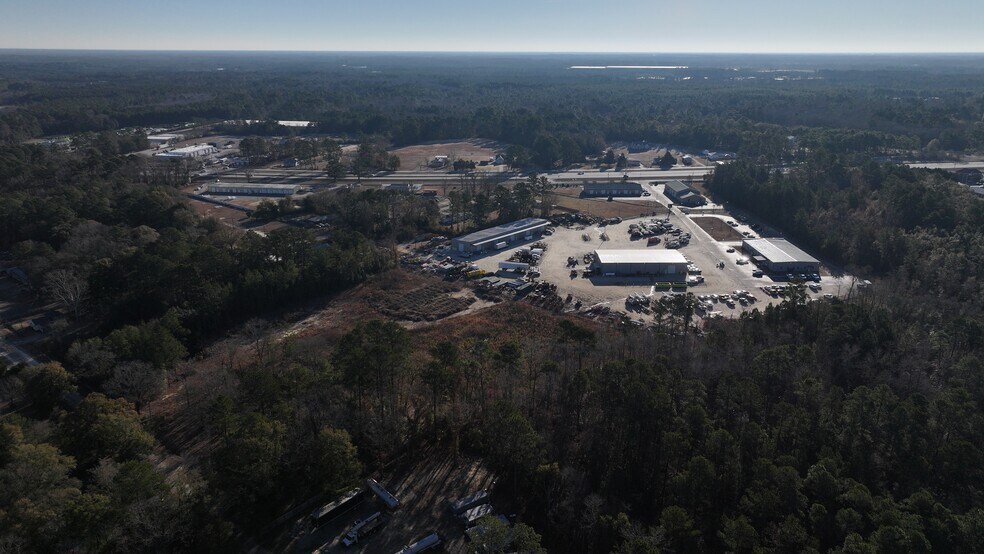 4758 US Highway 301 S, Hope Mills, NC à louer - Photo de l’immeuble – Image 2 sur 11