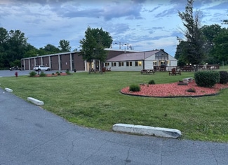 Plus de détails pour 1030 Arsenal St, Watertown, NY - Hôtellerie à vendre